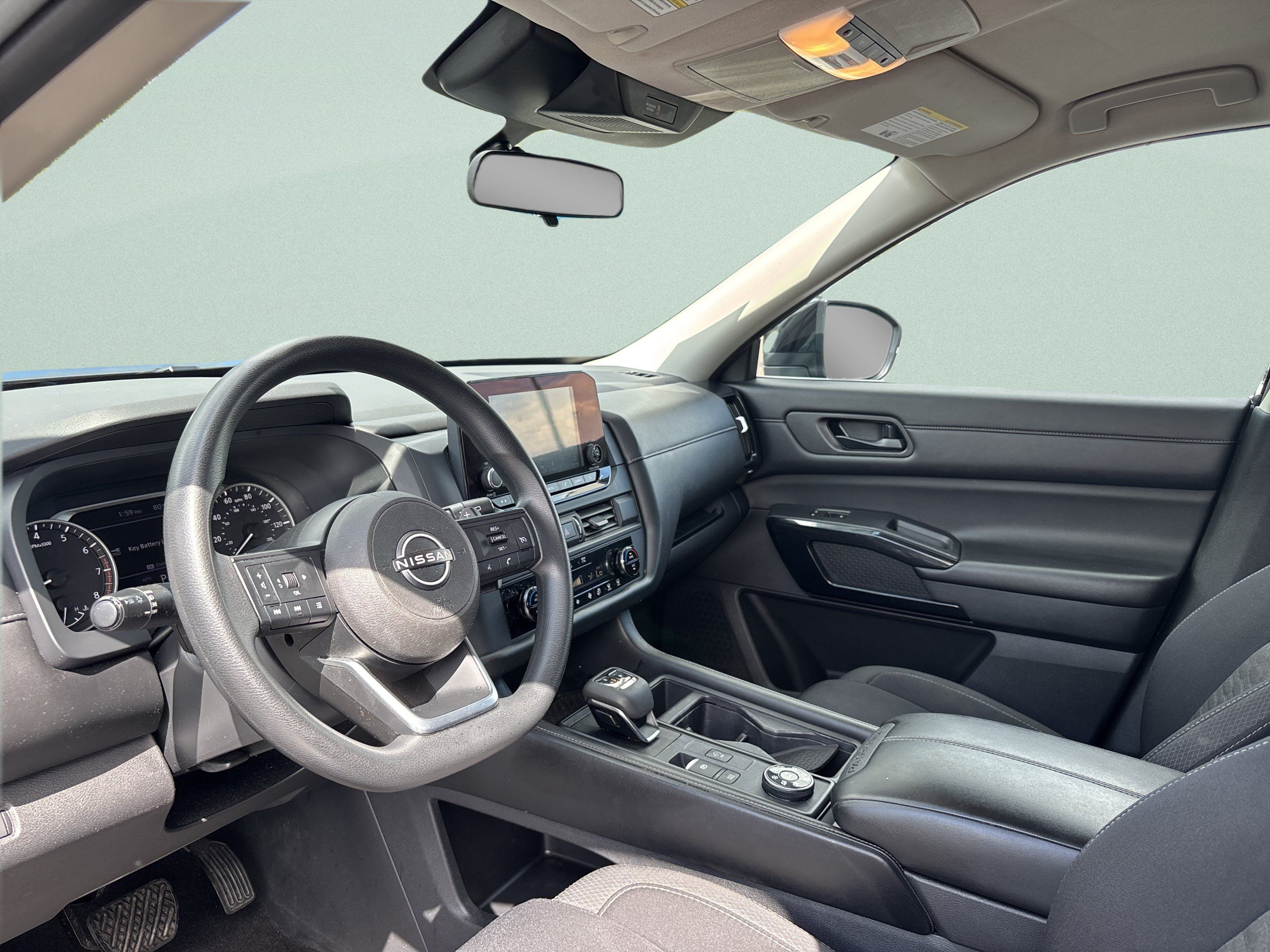 Used 2023 Nissan Pathfinder S AWD/4WD image 13