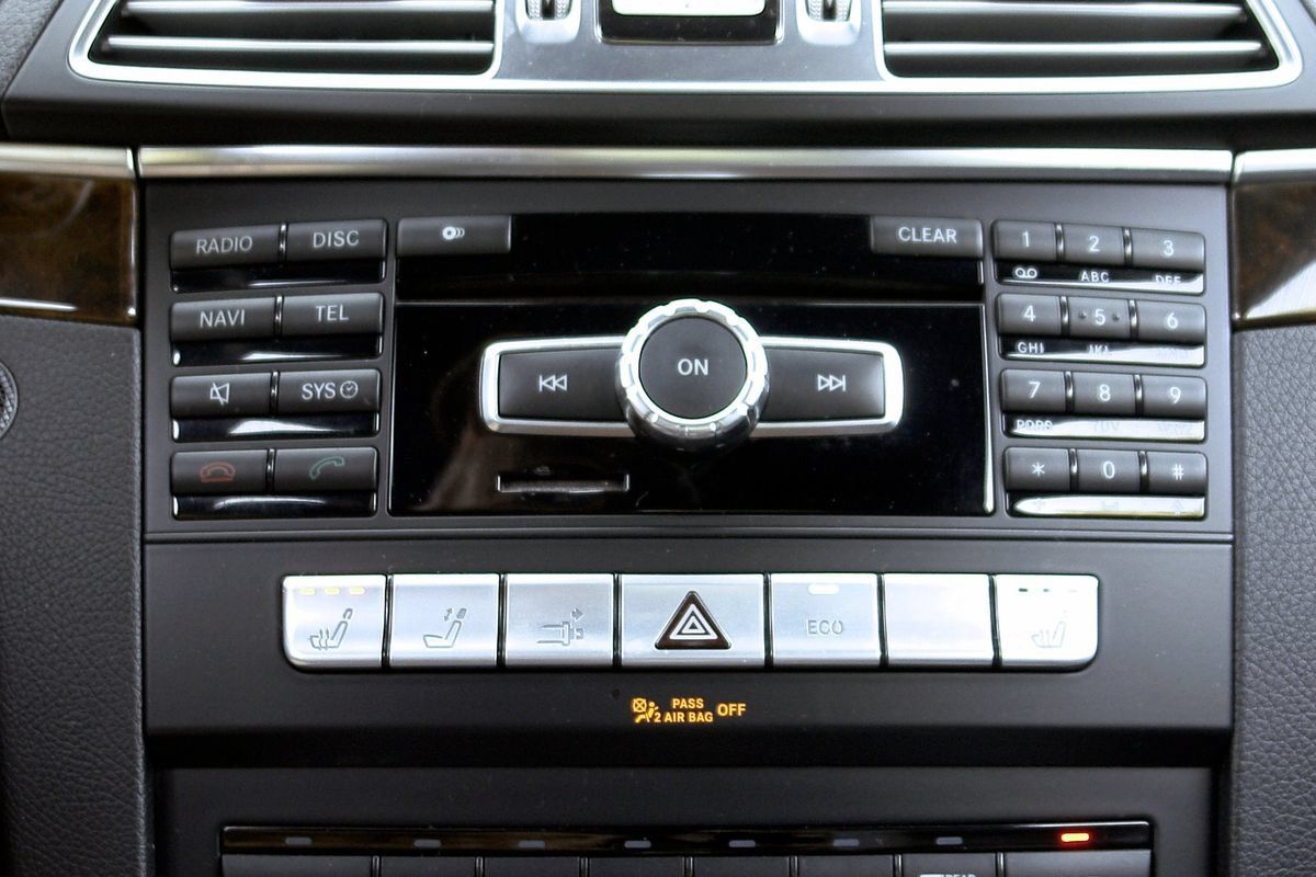 Used 2014 Mercedes-Benz E 350 Cabriolet image 11