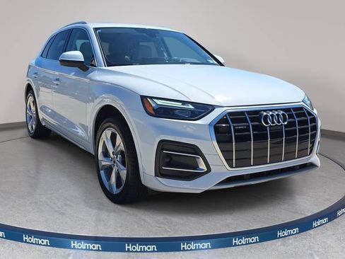 Used 2021 Audi Q5 2.0T Premium Plus w/ Premium Plus Package AWD/4WD image 4