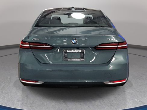 New 2027 BMW 530i xDrive AWD/4WD image 6