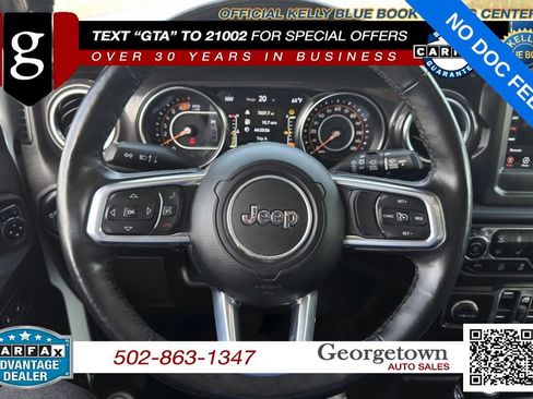 Used 2021 Jeep Wrangler Unlimited Sahara AWD/4WD image 4