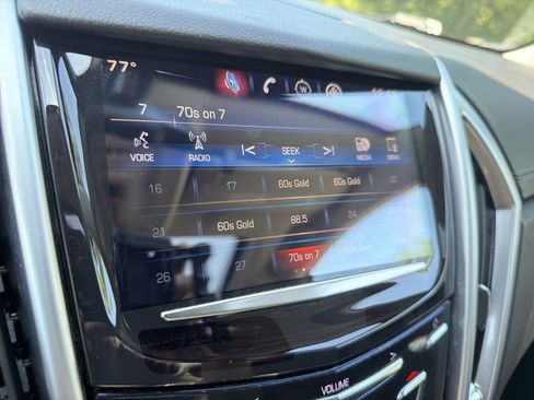 Used 2016 Cadillac SRX Luxury FWD image 26