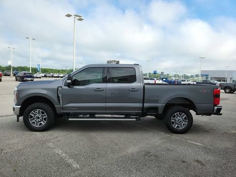 Used 2025 Ford F250 Lariat AWD/4WD image 6