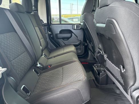 New 2026 Jeep Gladiator Mojave image 12