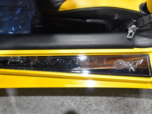 Used 2003 Chevrolet Corvette Convertible w/ Preferred Equipment Group1 image 29