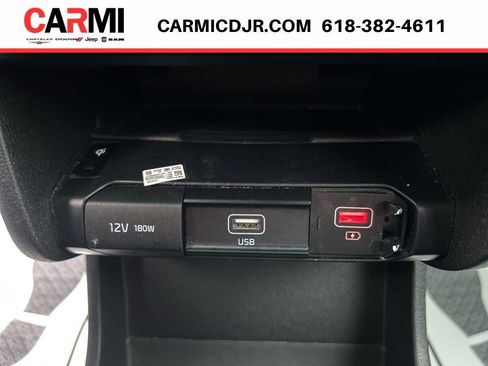 Used 2022 Kia Niro EX Premium w/ Cold Weather Package FWD image 27