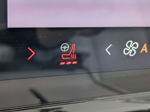 Certified 2025 Lincoln Navigator Reserve image 28