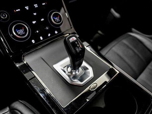 Used 2023 Land Rover Range Rover Evoque R-Dynamic S image 21