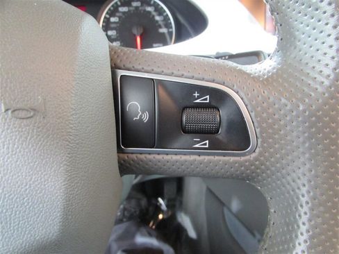 Used 2009 Audi A4 2.0T Premium image 19