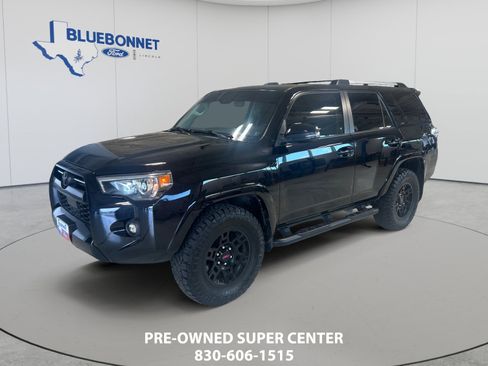 Used 2021 Toyota 4Runner SR5 Premium w/ Moonroof Package AWD/4WD image 1