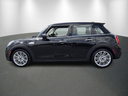 Used 2021 MINI Cooper S w/ 6.5" Touchscreen Package FWD image 4