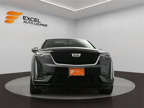 Used 2022 Cadillac XT6 Sport w/ LPO, ONYX Package image 42