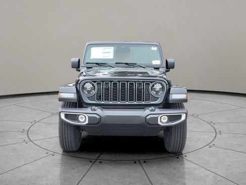 New 2026 Jeep Gladiator Sport AWD/4WD image 15