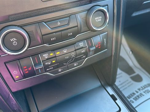 Used 2017 Ford Explorer XLT w/ Equipment Group 202A image 31