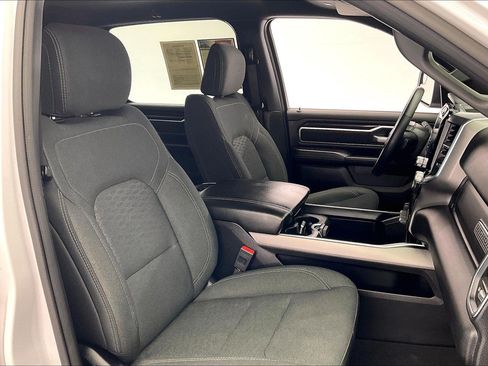 Used 2025 RAM 1500 Big Horn AWD/4WD image 6