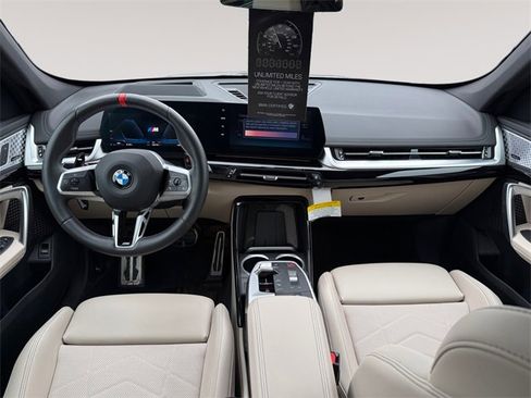 Certified 2025 BMW X1 M35i w/ Premium Package image 10