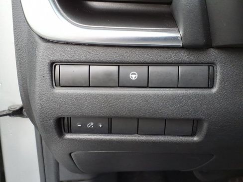 Used 2021 Nissan Rogue SV AWD/4WD image 15