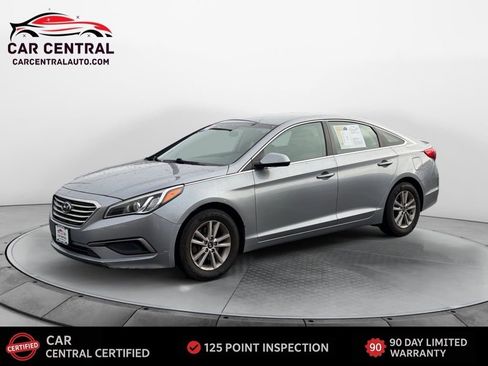 Used 2016 Hyundai Sonata SE image 1
