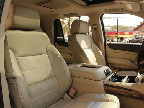 Used 2016 GMC Yukon Denali w/ Open Road Package image 26