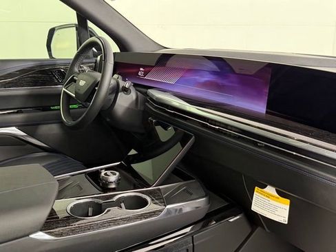 New 2026 Cadillac Escalade IQ Luxury 1 image 32