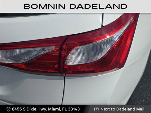 Used 2019 Chevrolet Equinox LS image 5