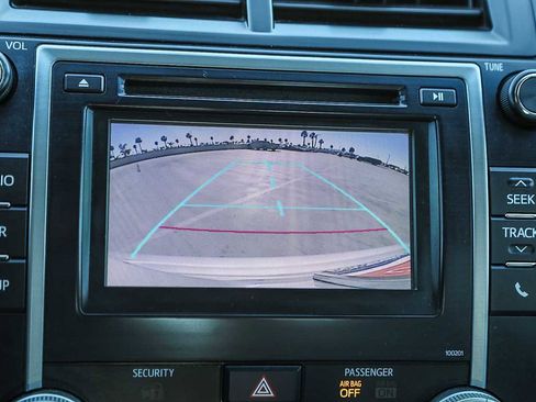 Used 2014 Toyota Camry LE image 23