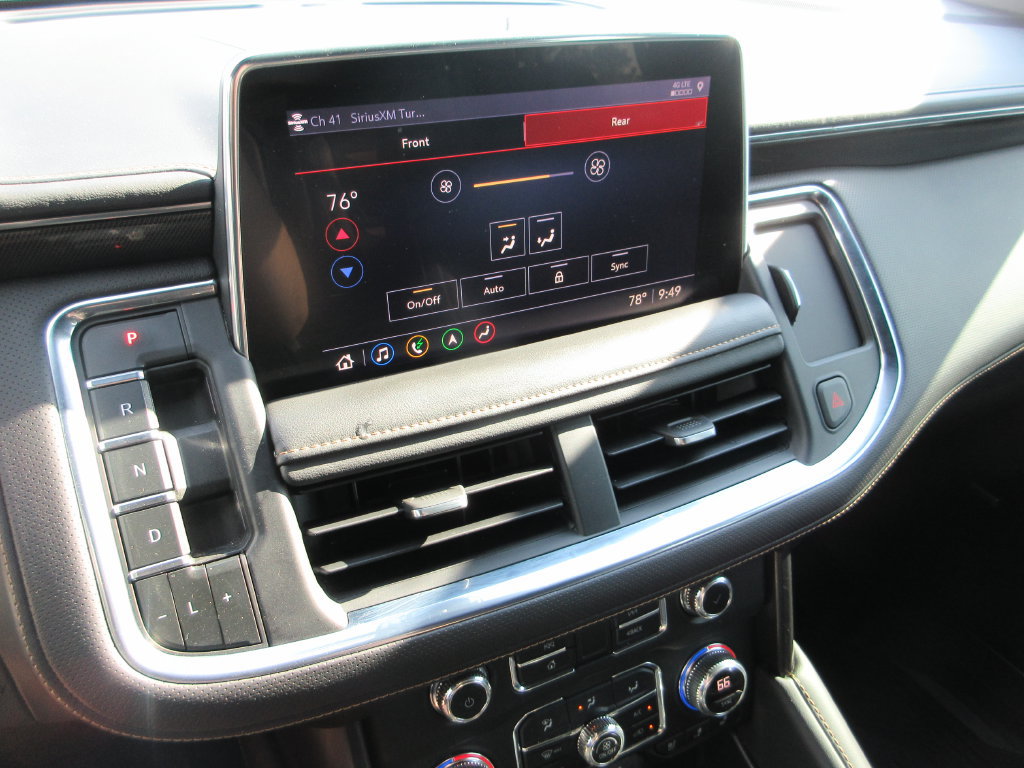 Certified 2021 GMC Yukon AT4 w/ AT4 Premium Package AWD/4WD image 34