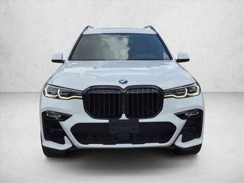 Used 2020 BMW X7 xDrive40i w/ M Sport Package AWD/4WD image 2
