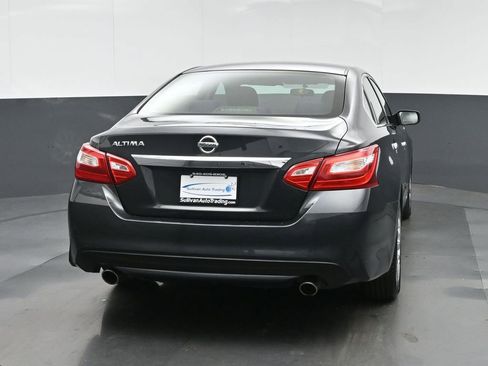 Used 2017 Nissan Altima 2.5 S w/ Power Driver Seat Package image 6