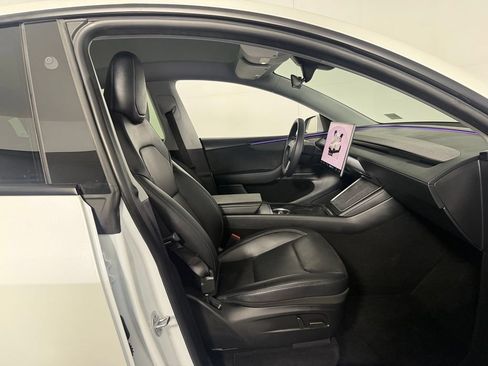 Used 2026 Tesla Model Y 2WD image 27