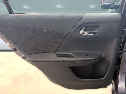 Used 2016 Honda Accord LX image 25