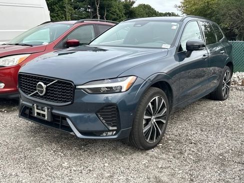 Used 2023 Volvo XC60 B5 Plus w/ Climate Package AWD/4WD image 2