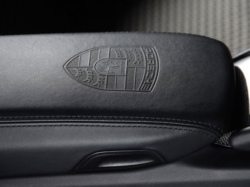 Used 2018 Porsche 911 GT3 RWD image 29