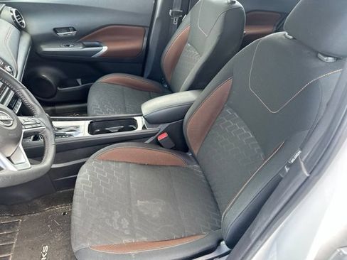 Certified 2023 Nissan Kicks SR FWD image 14