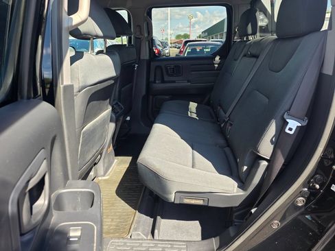 Used 2014 Honda Ridgeline Sport image 11