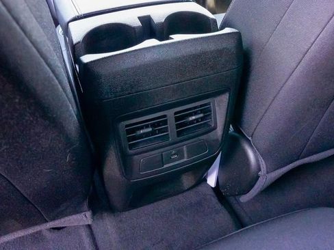 Used 2024 GMC Canyon Elevation w/ Trailering Package image 19