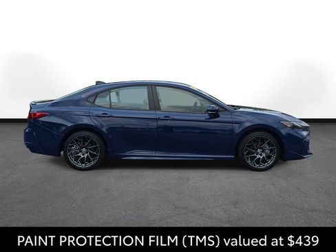 Used 2025 Toyota Camry XSE AWD/4WD image 5