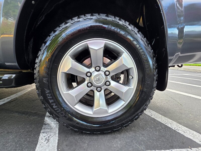 Used 2008 Toyota 4Runner Limited w/ Limited Extra Value Pkg 1 AWD/4WD image 22