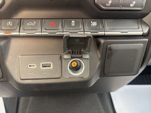 Used 2019 Chevrolet Silverado 1500 LT w/ All-Star Edition AWD/4WD image 22