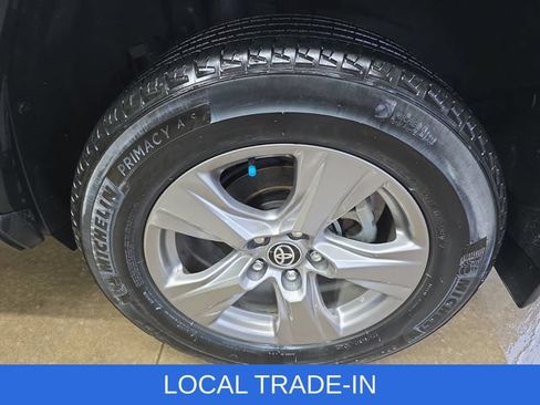 Used 2023 Toyota RAV4 XLE w/ Convenience Package FWD image 33