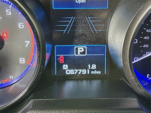 Used 2017 Subaru Outback 2.5i Limited image 4