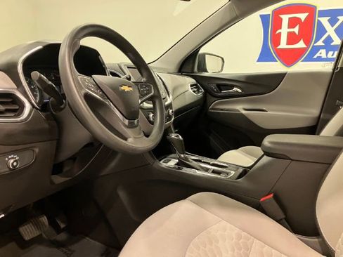 Used 2020 Chevrolet Equinox LS image 19