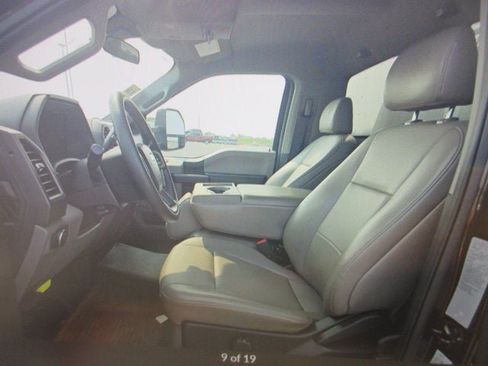 Used 2021 Ford F550 4x4 Regular Cab Super Duty w/ Power Equipment Group image 6