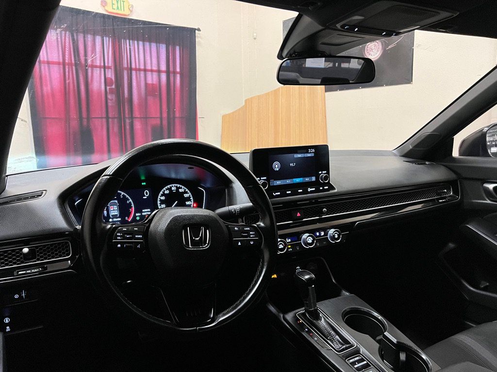 Used 2023 Honda Civic Sport image 11