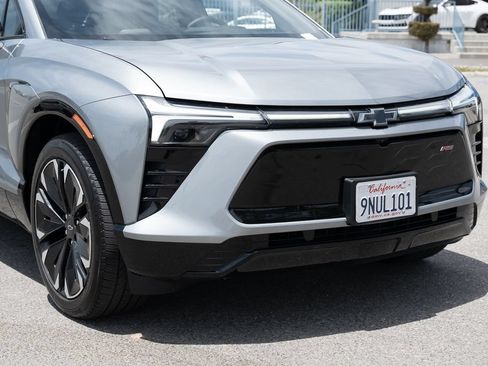 Used 2024 Chevrolet Blazer EV RS RWD image 9
