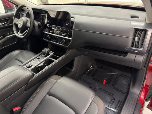 Used 2023 Nissan Pathfinder SL image 22