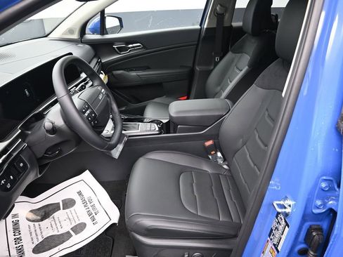 New 2026 Kia Sportage SX FWD image 15
