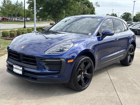 Used 2024 Porsche Macan AWD/4WD image 10