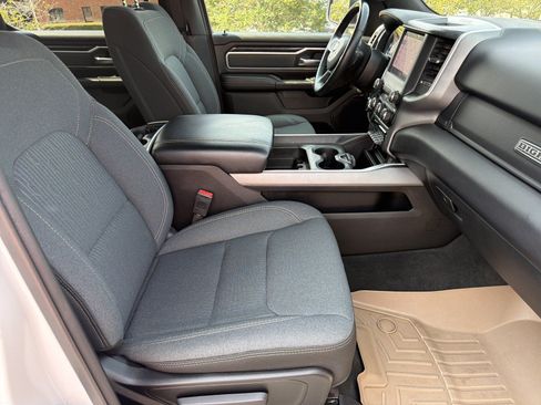 Used 2022 RAM 1500 Big Horn AWD/4WD image 13