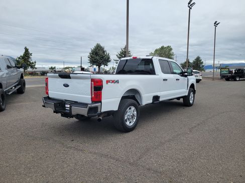 Used 2025 Ford F350 XLT w/ 360-Degree Camera Package AWD/4WD image 3